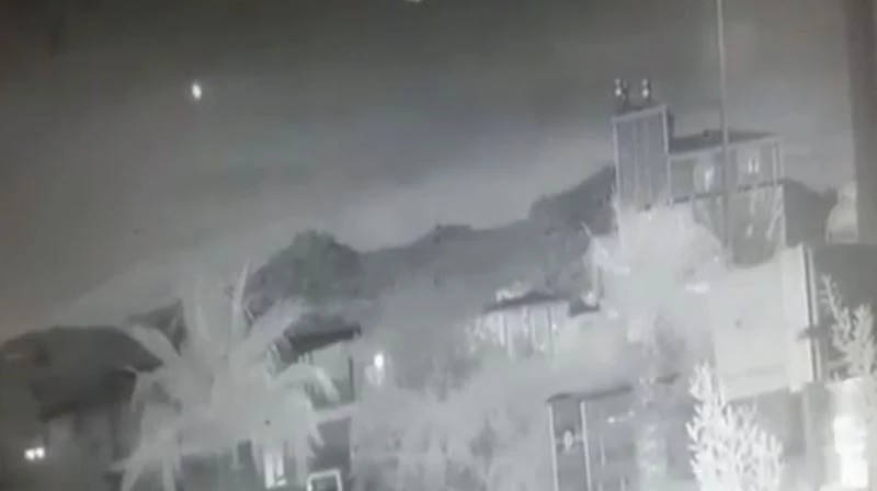 Antalya’da gökyüzünden düşen ’bilinmeyen cisim’ şaşkınlığı
