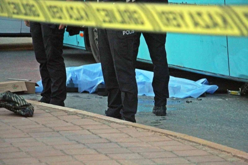 Küçük Eren, okul çıkışında halk otobüsü altında can verdi
