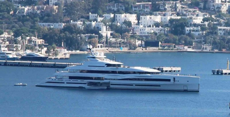 Bill Gates’in milyon dolarlık yatı Bodrum’dan ayrılmıyor
