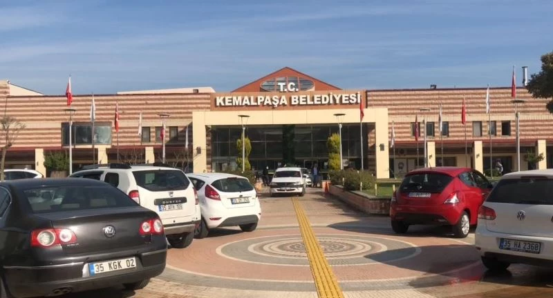 Kemalpaşa Belediyesi rüşvet operasyonuyla sarsıldı
