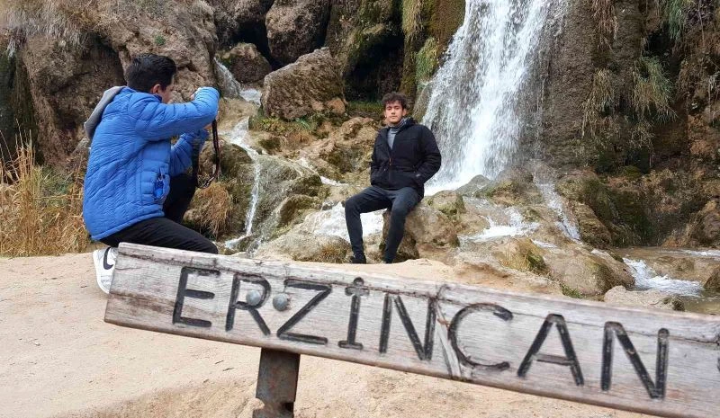 Girlevik Şelalesinde sonbahar güzelliği
