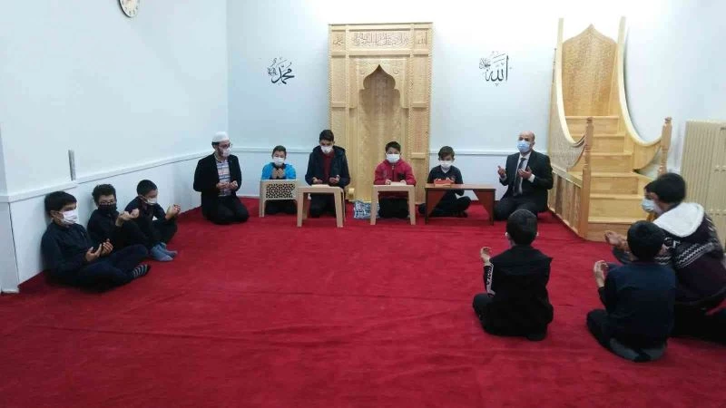 Âşık Müdami vefat yıl dönümünde unutulmadı
