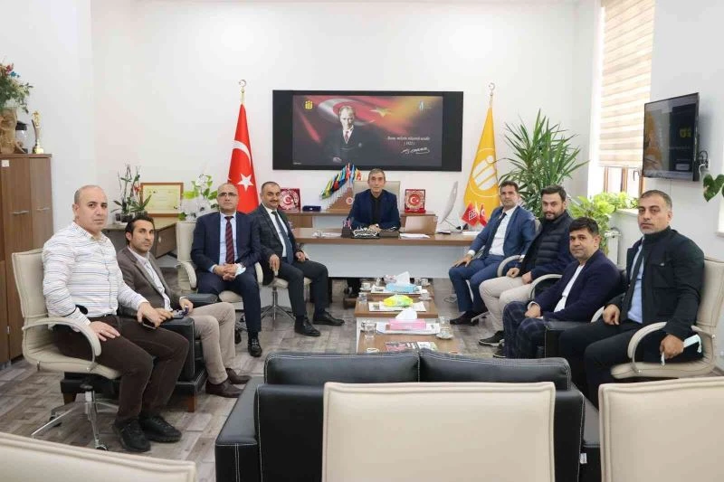 İnönü Üniversitesi iletişim fakültesi belediye başkan yardımcılarını ağırladı
