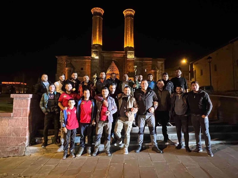 Erzurum’a 2 kupayla döndüler
