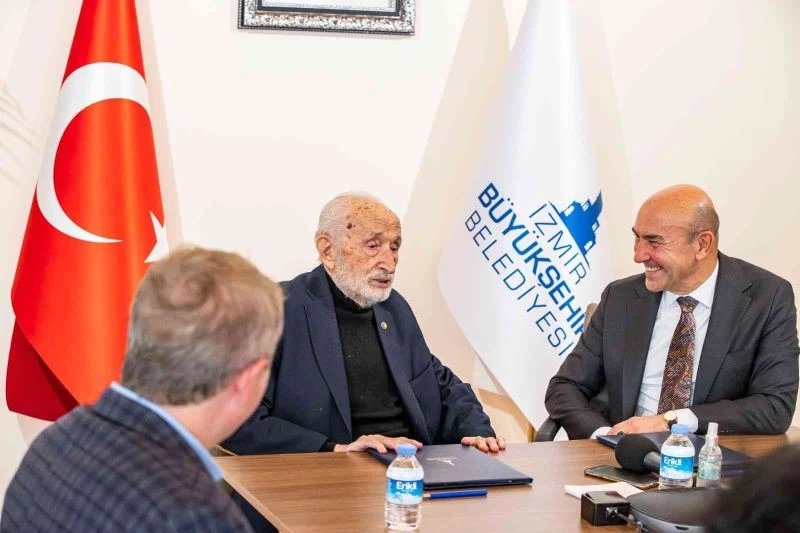 20 bin parçalık Atatürk fotoğrafları koleksiyonu İzmirlilere emanet
