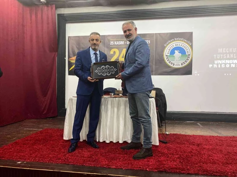 Hüseyin Turan ve Dr. Cemal Kar cep sinemasında söyleşiye katıldı
