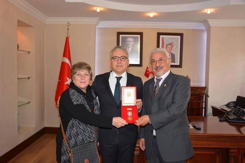 8 gaziye milli mücadele madalyası verildi
