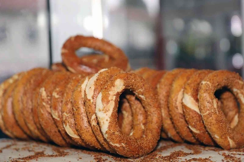 Simitçilerin keyfi zammı Belediyeden döndü
