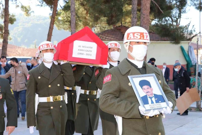 Amasyalı Kıbrıs gazisi Ali Mülayim son yolculuğuna uğurlandı

