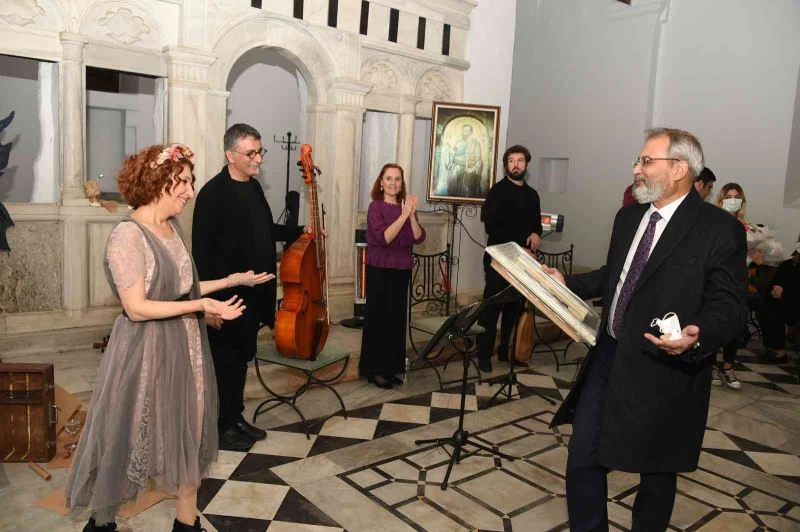 Tarsus’ta ’Shakespeare ve Müzik’ performansı ilgiyle izlendi
