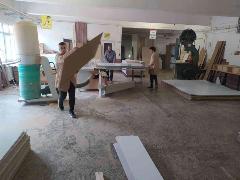 Seydişehir’de kütüphanesiz okul kalmıyor
