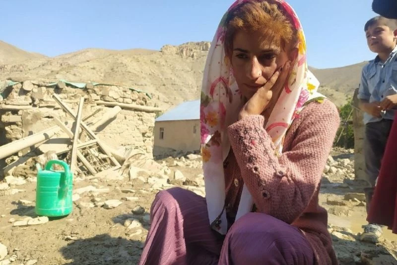 Vali Bilmez, selden kurtulan Kader’i yeni evinde ziyaret etti
