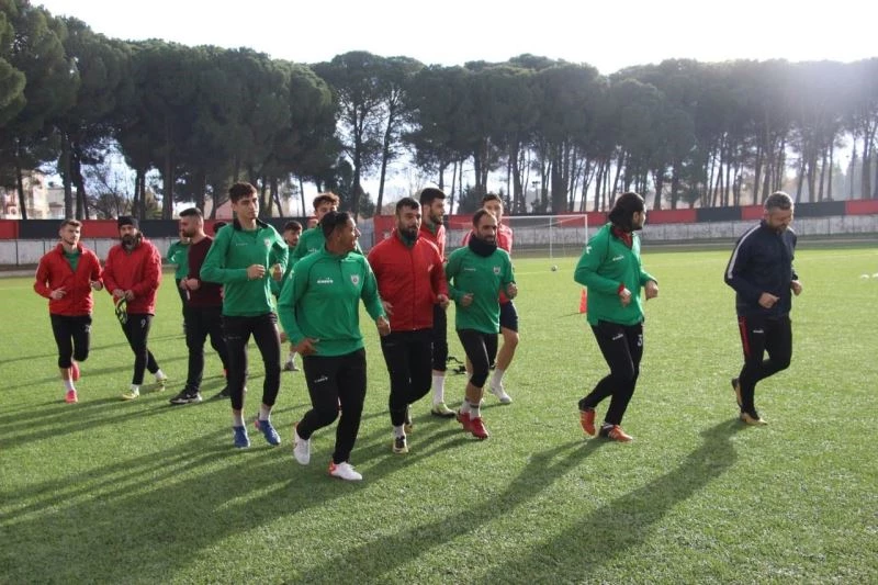 Sarayköyspor 3 puan peşinde
