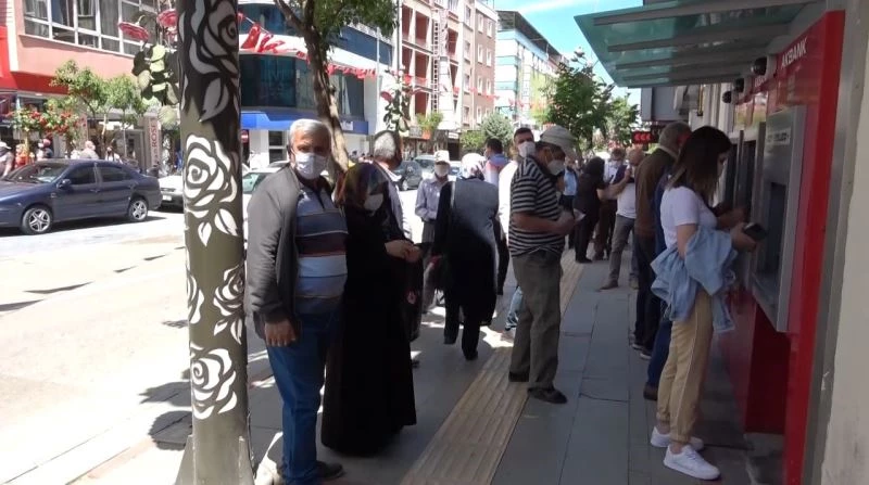 Isparta’da engelli, yaşlı ve çocuklara 2021 yılında 235 milyon liralık hizmet verildi
