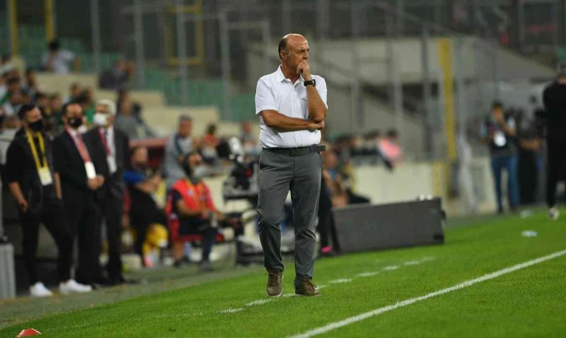 Bursaspor’da Özcan Bizati dönemi sona erdi
