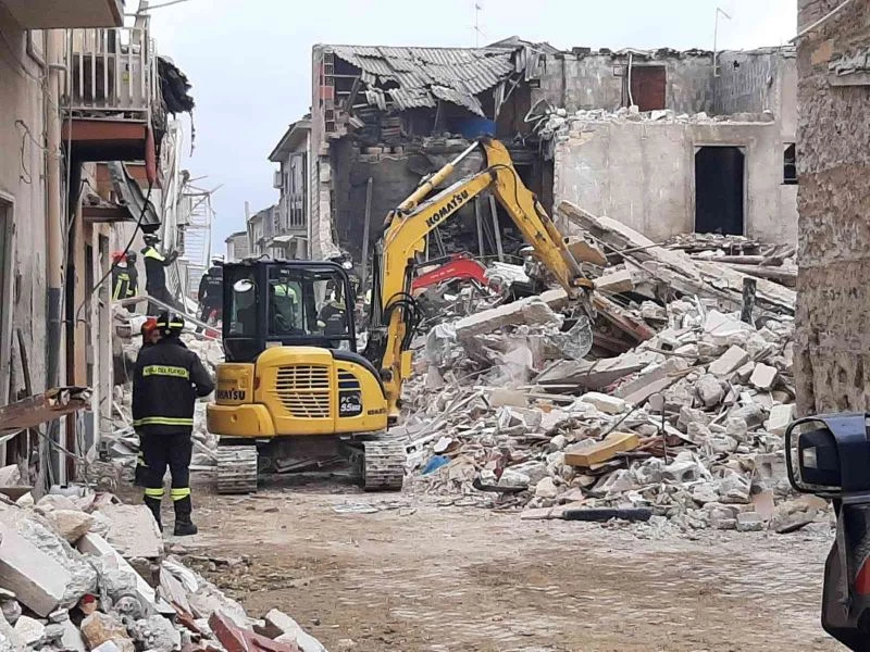 İtalya’daki doğal gaz patlamasında can kaybı 3’e yükseldi, 6 kişi kayıp
