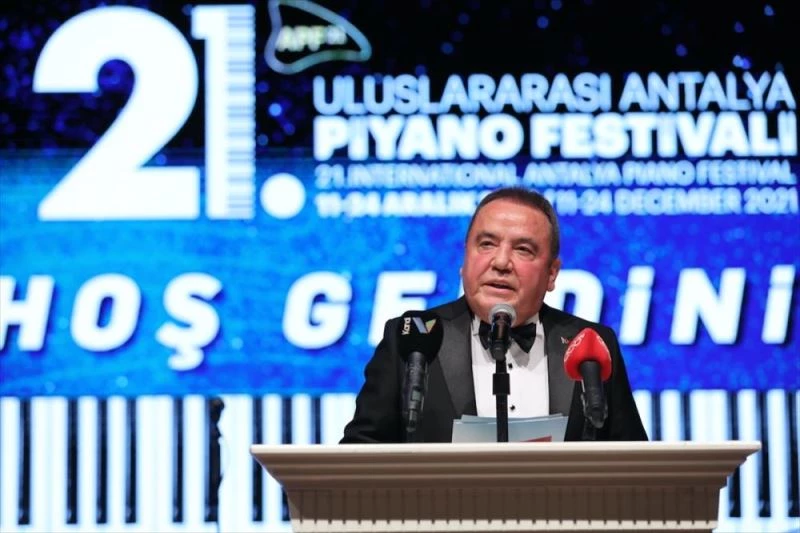 21. Uluslararası Piyano Festivali, Richard Clayderman konseriyle başladı