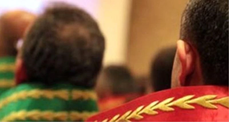 Sanık görme engelli olunca kadın hakim bir ilke imza attı
