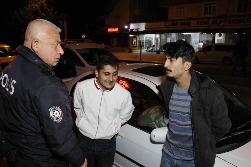 Polisten 20 kilometre kaçan sürücü, yasal sınırın 3 katı alkollü çıktı
