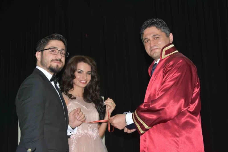 Aliağa’da 11 ayda 658 çift mutluluğa imza attı
