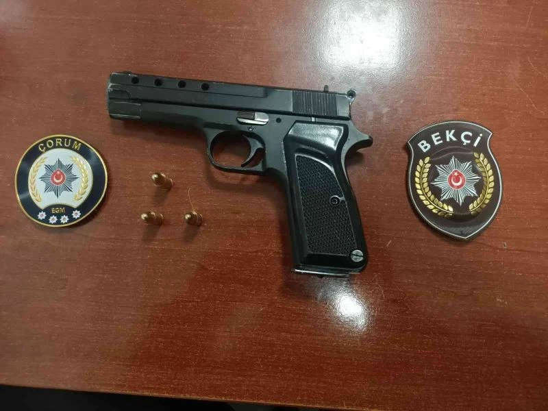 Etrafa rastgele ateş açan şahıs bekçilerden kaçamadı
