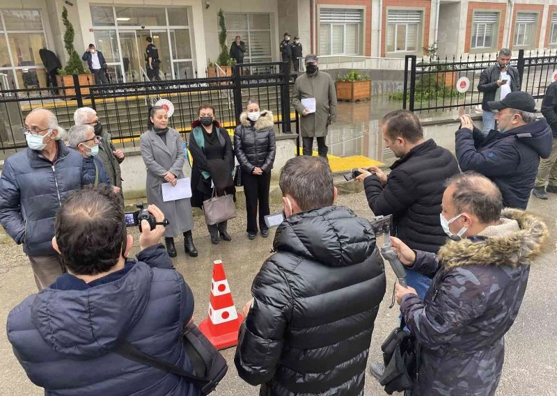 İktidarsız olduğunu savunarak beraatını istedi
