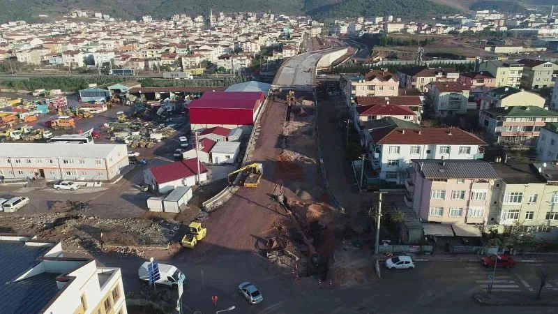 Otoyol geçiş köprüsünde çalışmalar hızla ilerliyor
