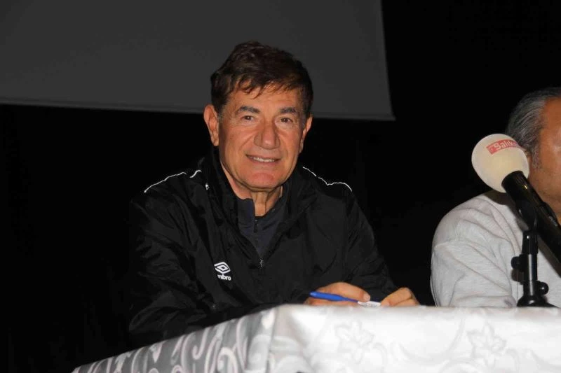 Giray Bulak: “Derbiye yakışan bir mücadele olacak”
