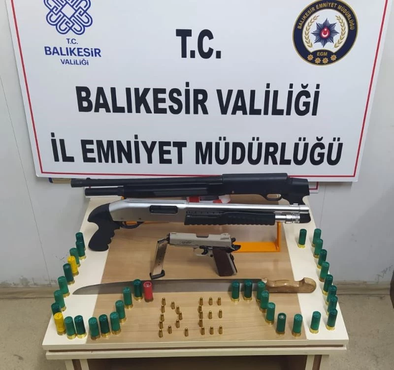 Balıkesir’de polisten 202 şahsa ’Huzur’ operasyonu
