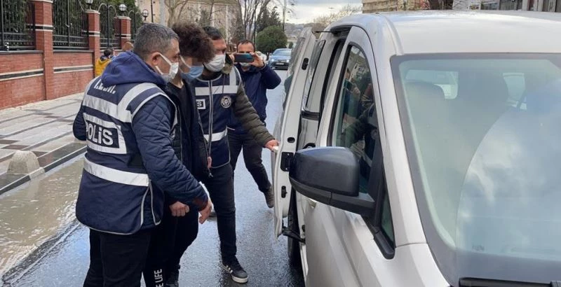 Esenyurt’ta asansörde bir kadına tecavüz girişiminde bulunan sapık tutuklandı
