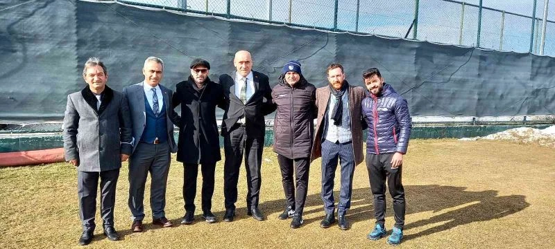 Öztürk Erzurumspor antrenmanında
