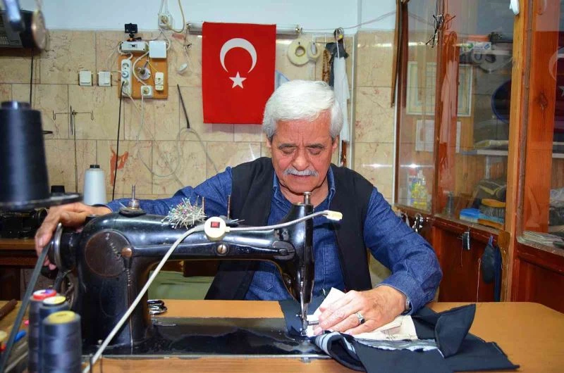 Yarım asırdır insanları giydiriyor
