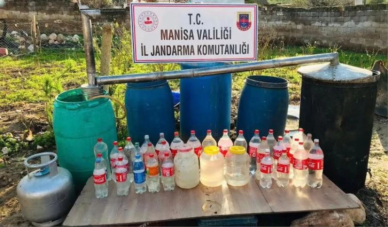 Manisa’da sahte 800 litre şarap, 70 litre rakı ele geçirildi
