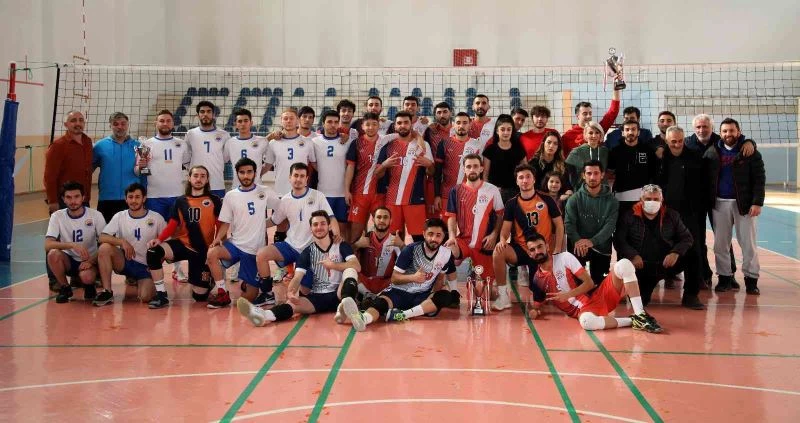 TOGÜ voleybol takımı 1’nci lige yükseldi
