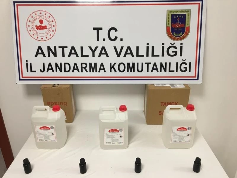 Manavgat’ta jandarma el yapımı içkiye savaş açtı
