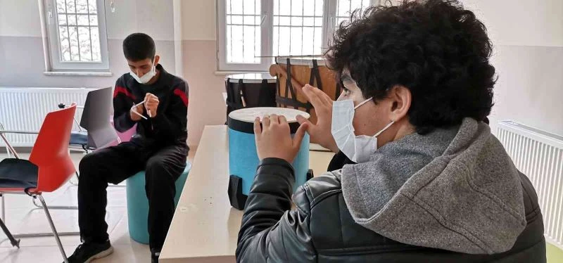 Engeli engel olmadı, çocukluk hayalini gerçeğe dönüştürdü
