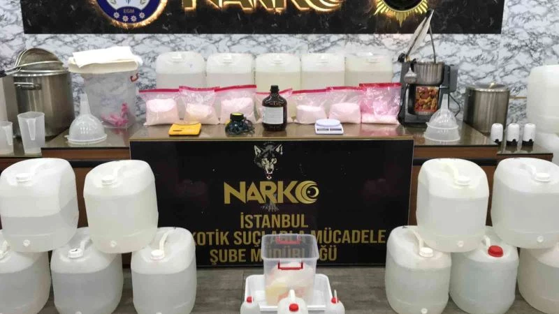 Büyükçekmece’de villaya uyuşturucu baskını: 3 İranlı yakalandı
