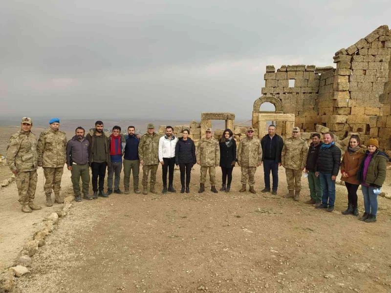 Komutanlar Zerzevan Kalesi’nde
