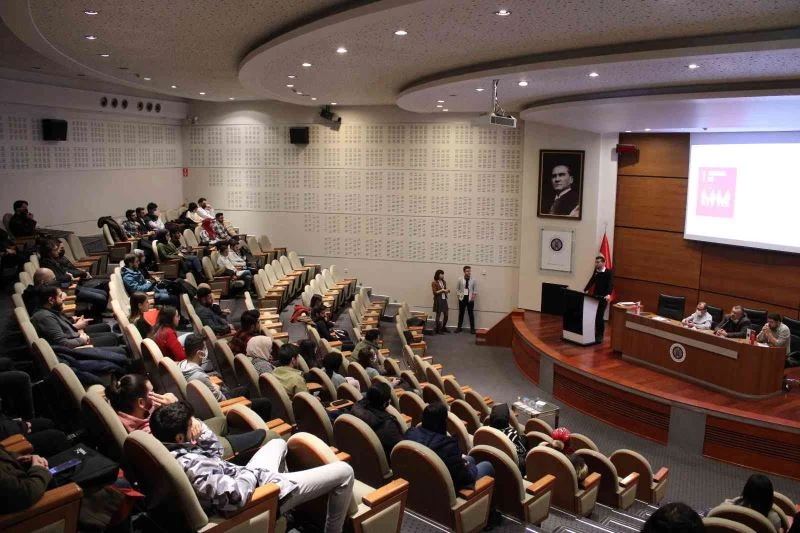 Sürdürülebilir kalkınma hedefleri ve öğrenci kulüpleri toplantısı gerçekleştirildi
