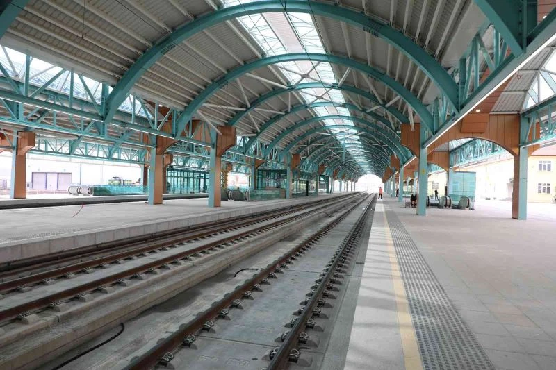 Tamamlanan Sivas YHT Garı yolcu kabulüne hazır
