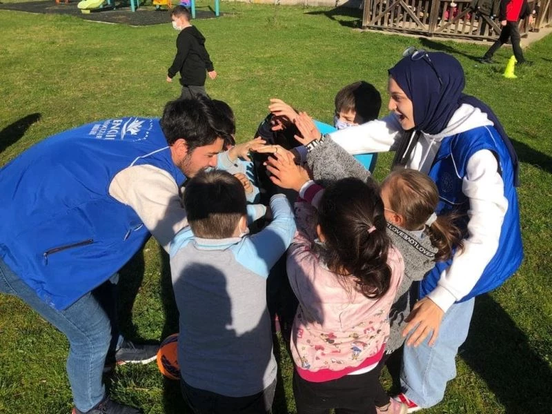 Yerli malı haftasını ağabeyleri ile kutladılar
