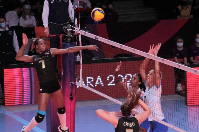 FIVB Kadınlar Dünya Kulüpler Şampiyonası: Minas Tenis Clube: 0 - VakıfBank: 3
