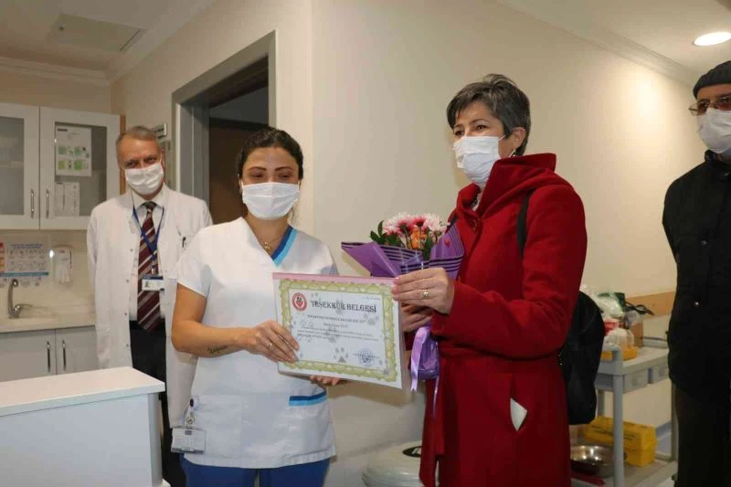 Sözlü saldırıya uğrayan hemşireden örnek davranış
