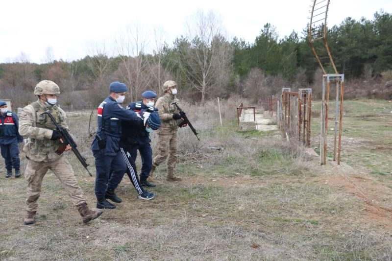2 yıl önce cezaevinden firar etmişti, şafak operasyonuyla yakalandı

