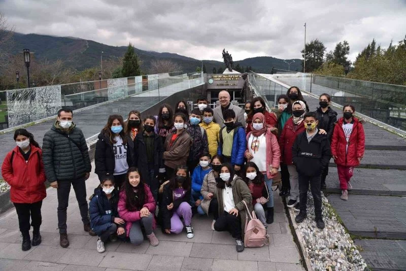 Başkan Ergün, Turgutlulu öğrencilerle buluştu
