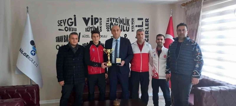 Öztürk’ten Akal’a kutlama
