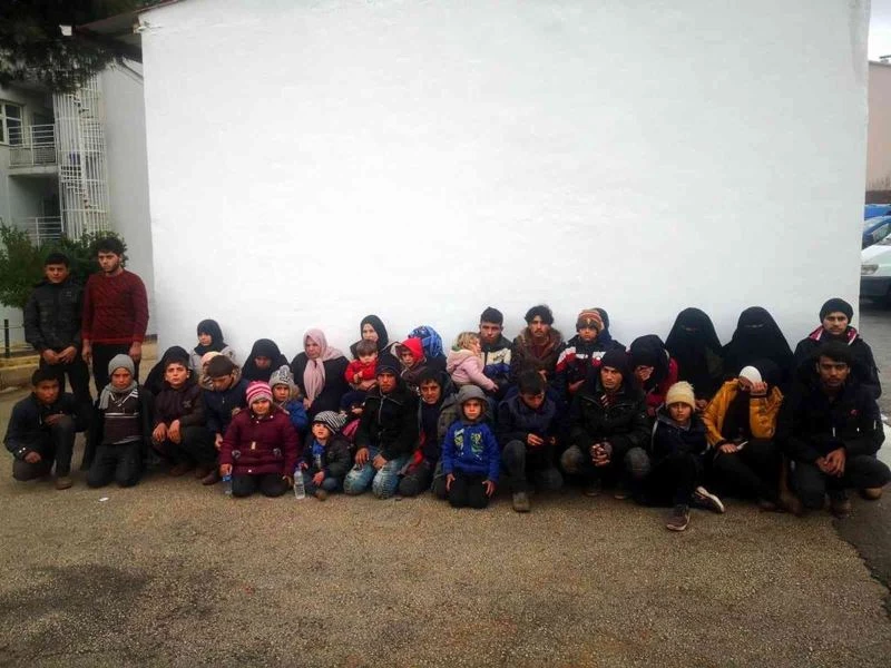 Jandarmadan göçmen kaçakçılığına darbe
