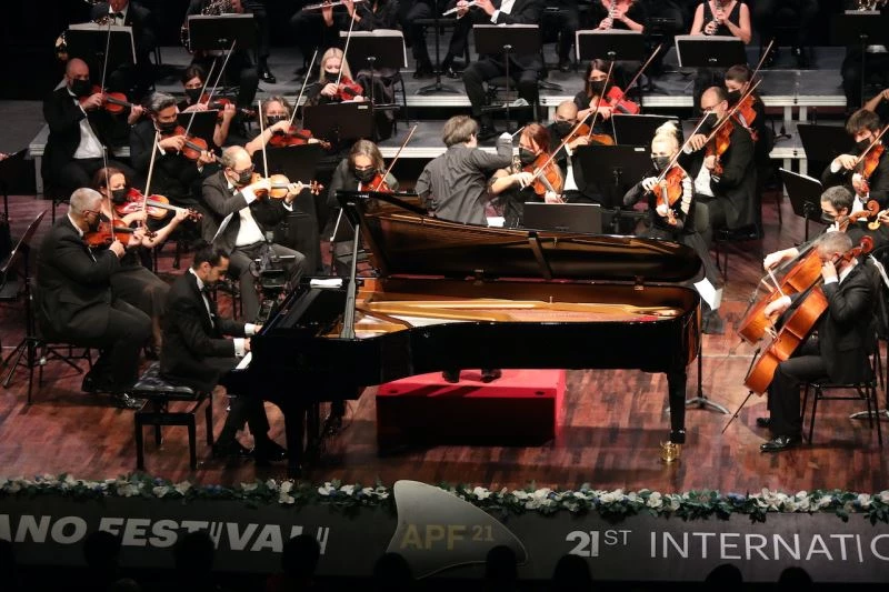 Uluslararası Antalya Piyano Festivali’nde senfonik gece
