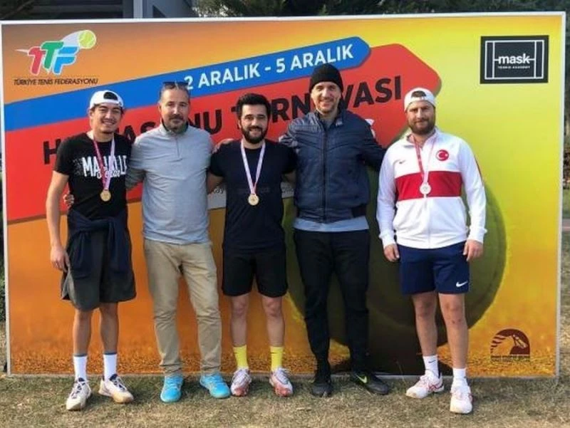 NEVÜ Büyük Erkekler A Kategorisi tenis müsabakalarında birinci oldu
