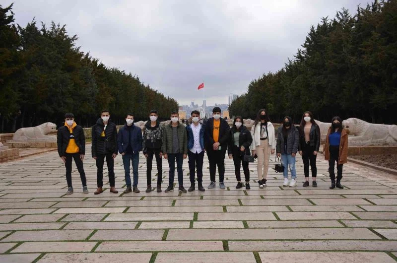 Beytüşşebaplı öğrenciler Anıtkabir’de
